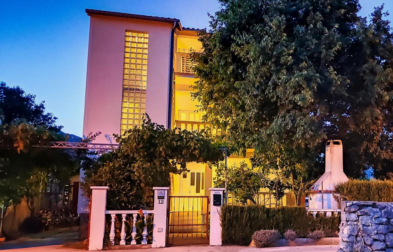 Apartment Amigo Seline Ngoại thất bức ảnh