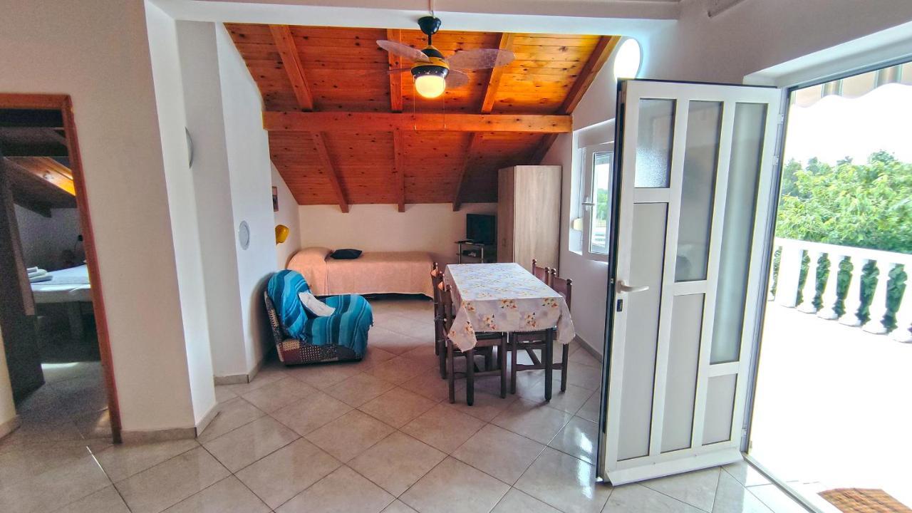 Apartment Amigo Seline Ngoại thất bức ảnh