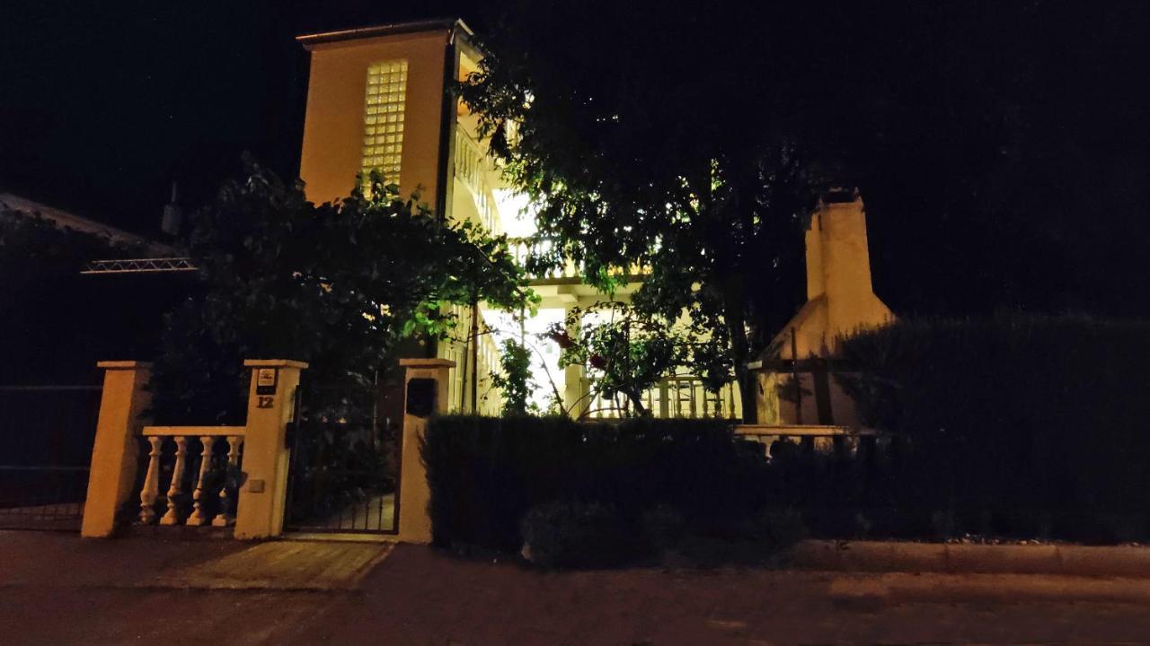 Apartment Amigo Seline Ngoại thất bức ảnh